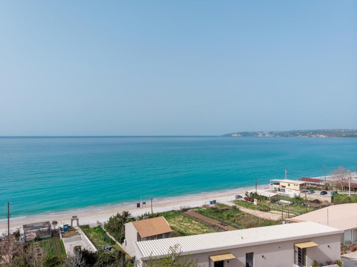 Thea Beachfront Suites In Lourdas Beach Lourdata (Kefalonia) Exterior foto