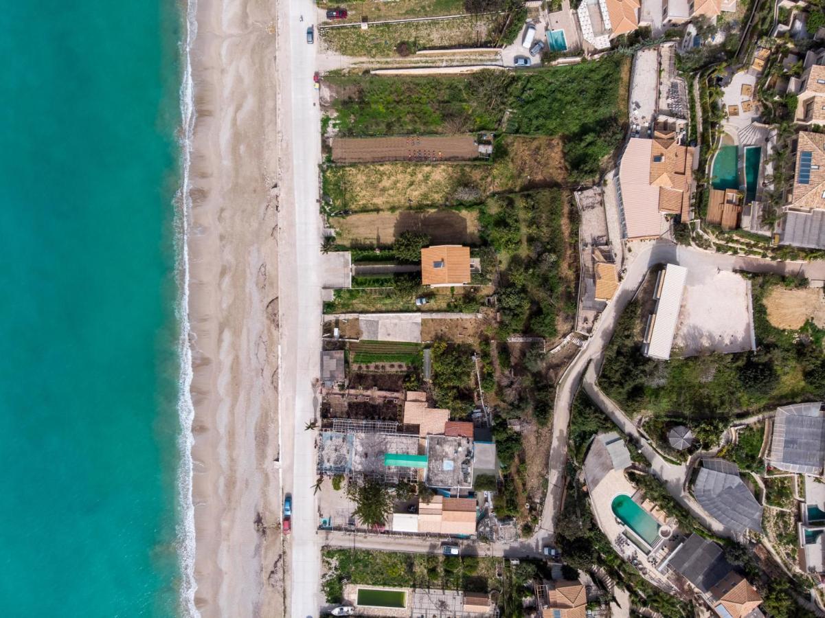 Thea Beachfront Suites In Lourdas Beach Lourdata (Kefalonia) Exterior foto